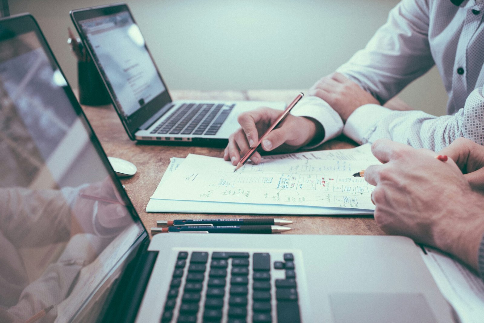 Como Vender Sem Ter Que Vender: Estratégias para Conquistar Clientes 1 Como Vender Sem Ter Que Vender